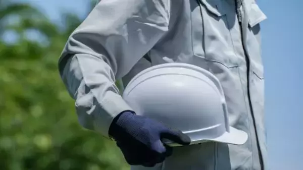 「“あおり運転”してきた黒いハイエースの意外すぎる正体。運転手が青ざめた表情で平謝りするまで――年末年始ベスト」の画像