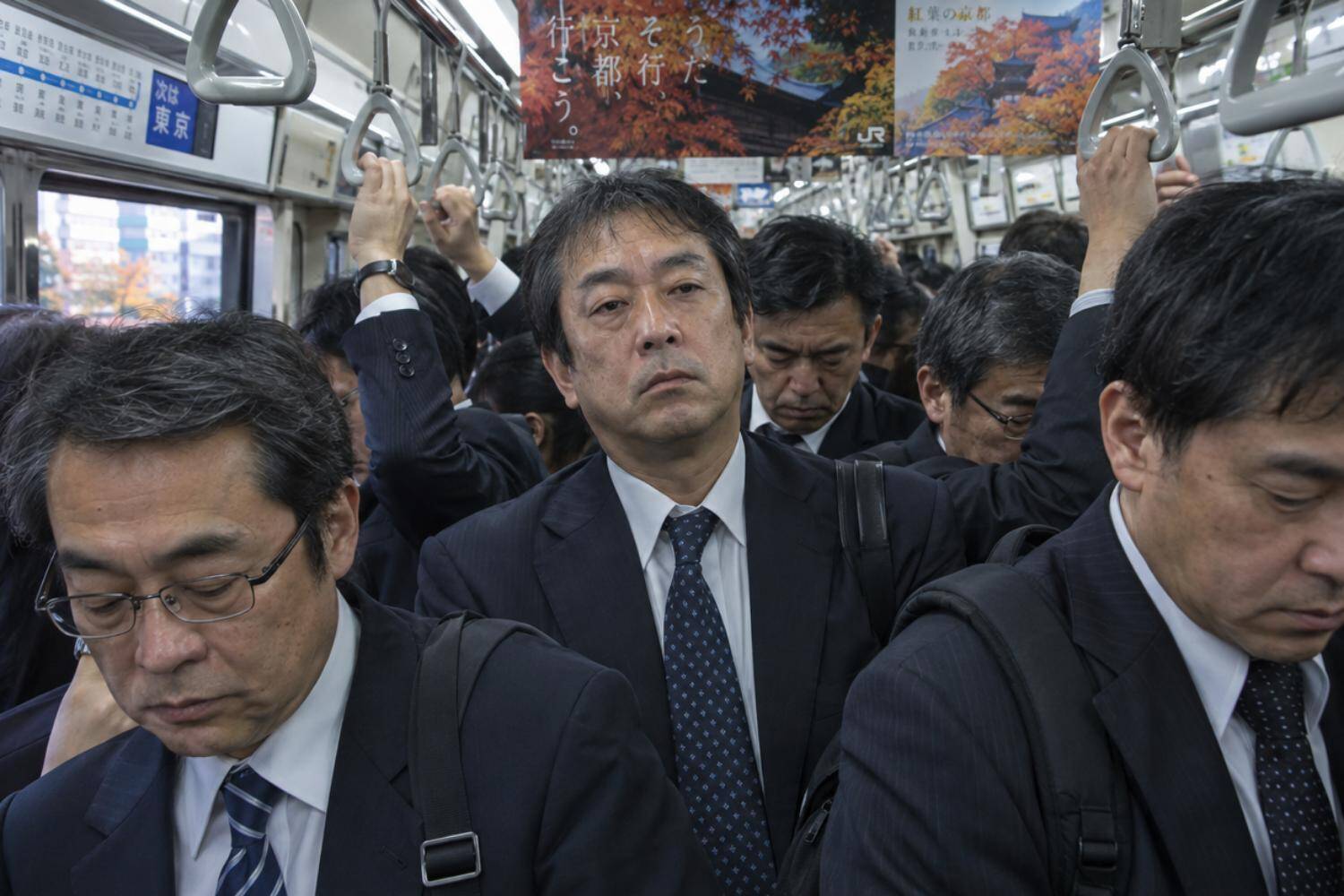 “退職金2000万円上乗せ”で早期退職した56歳の後悔。「とにかくヒマで」2年で浪費した額は…／早期退職の退職金は定年退職よりいくら多いのか調べてみた
