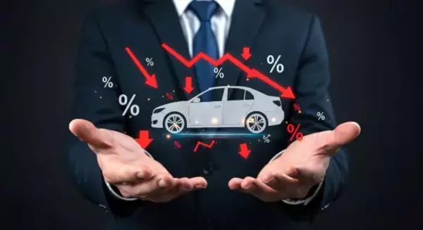 「「残クレで車を買う人は情弱」元ディーラー営業マンが明かす“残価設定型ローン”の落とし穴。銀行ローンの差額は50万円以上」の画像