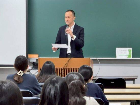 「父の虐待で弟を亡くした」46歳男性の告白。絶縁状態だった父と再会してわかった“しがらみの正体”――大反響セレクション