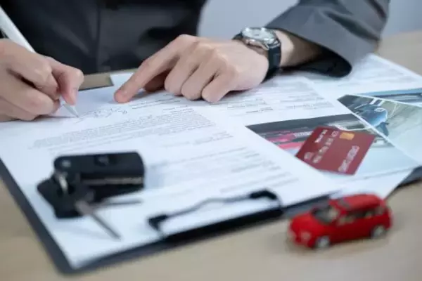 ディーラー元営業マンが「自分の車には絶対につけないオプション」5選――仰天ニュース特報