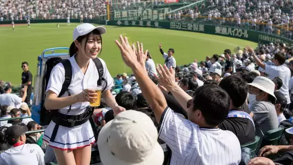 「1日300杯売った「ビールの売り子」が“壮絶な舞台裏”を語る。1杯あたりのインセンティブを暴露／東京ドームで生ビール1杯1000円、MLB球場ではいくらなのか調べてみた結果」の画像