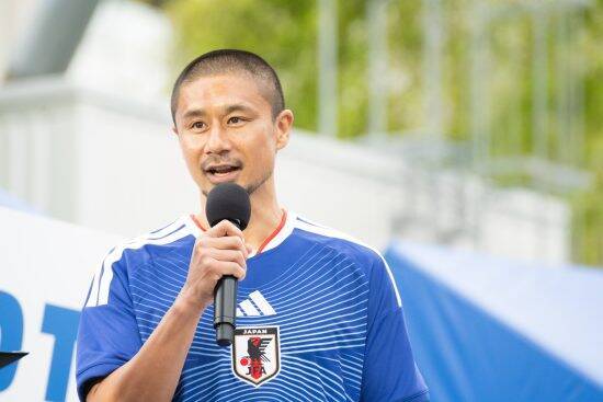 「三笘の1ミリも声援があったから」元代表・坪井慶介が激白、極限のW杯で“最後の一歩”が出る理由