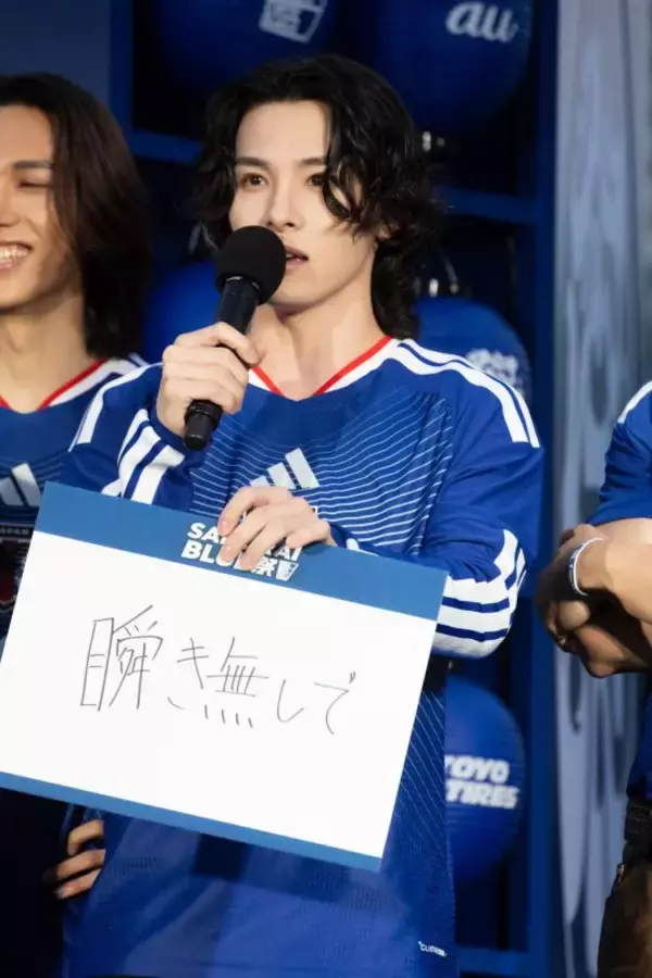 「「三笘の1ミリも声援があったから」元代表・坪井慶介が激白、極限のW杯で“最後の一歩”が出る理由」の画像