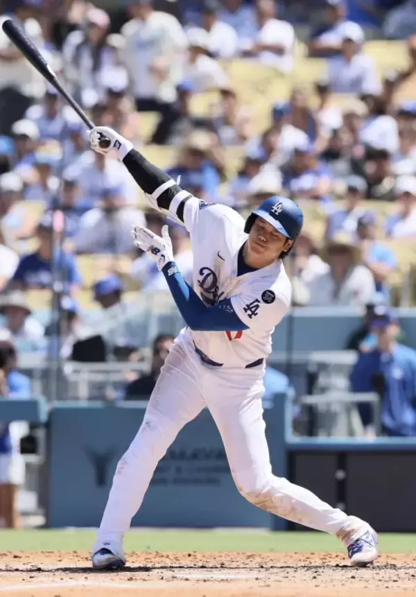 大谷翔平、PS“打率.147”の深刻な状況に…「引っ張り意識の強さ」が示す“不安な兆候”とは
