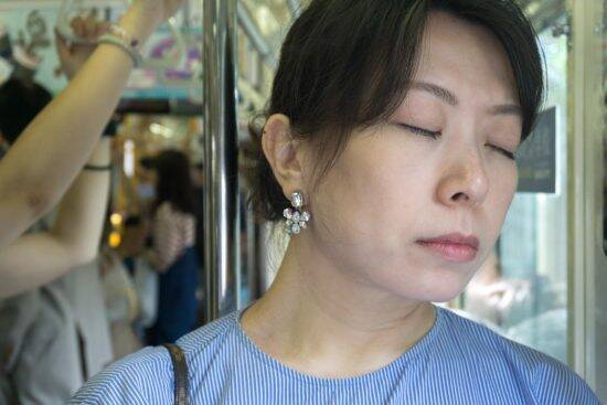 「邪魔だから押したのよ」満員電車で乗客を転ばせた40代女性。“目に余る迷惑行為”で乗客全員を敵に回した結果――大反響セレクション