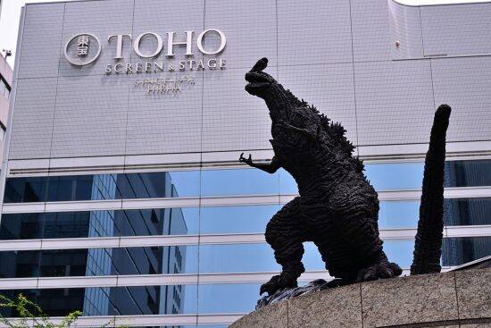 「あの人には逆らえない」金融界から映画界、政界の大物が頼る僧侶まで…各界に君臨する“現代のドン”の正体