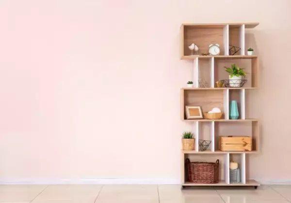 本棚は「本を詰める」か「雑貨を飾る」かの二択じゃない。おしゃれに見せる基本ルール