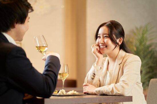 女性が“自然と惹かれる男性”の5つの共通点。「また会いたい」と思われる人の特徴