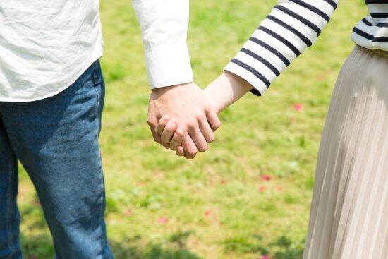 女性が“自然と惹かれる男性”の5つの共通点。「また会いたい」と思われる人の特徴