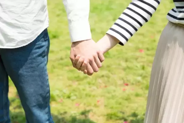 「女性が“自然と惹かれる男性”の5つの共通点。「また会いたい」と思われる人の特徴」の画像