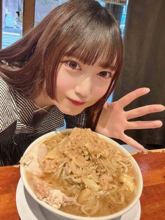 「二郎系ラーメンを3キロ完食、もしかして大食いかも」“東大卒アイドル”が明かす、大食いに目覚めたワケ