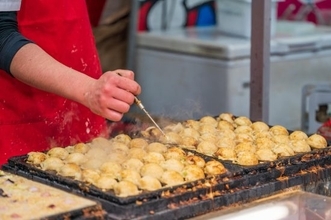 たこ焼き屋を営んでいた50代男性の後悔。「タコの代わりに入れたもの」がバレて店が潰れるまで――仰天ニュース特報