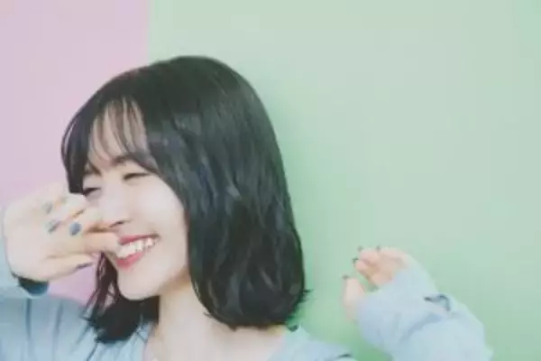 「鈴木愛理が語る31歳の現在地「常に今日の自分がいちばん良かったと思える生き方」」の画像