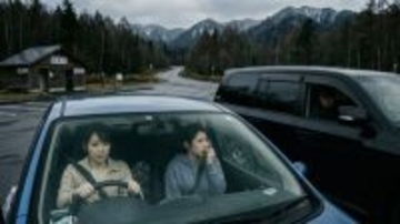 あおり運転してきた車に「なぜつけ回すんですか？」運転手の中年男性の呆れた答えとは…警察白書が物語る「女性被害」の実態も