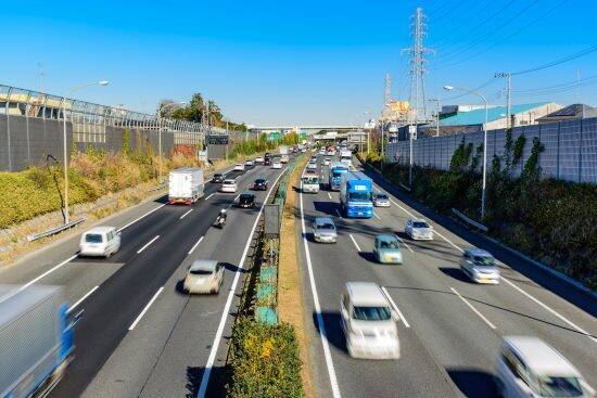 あおり運転してきた車に「なぜつけ回すんですか？」運転手の中年男性の呆れた答えとは…警察白書が物語る「女性被害」の実態も