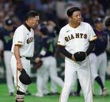 「野村のID野球、原の直感力——2人の名将に仕えた橋上秀樹が、巨人の「どん底」を救えるか」の画像1