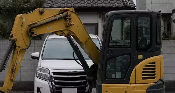 「堂々と無断駐車を続ける中年女性が「泣きながら謝罪」するまで。“身動きできない状態”に追い込んだ意外な方法／マネは危険、知らないと自分が“加害者”になる場合も」の画像