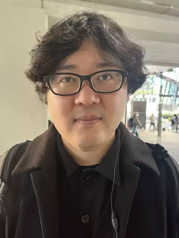 「サラリーマンや家族連れまで…年末の炊き出しに“900人超の大行列”。背景に「見えない貧困」」の画像