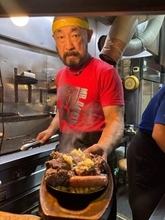 「唐揚げ1個1000円」の時代が来る？ 元プロレスラー経営者が語る飲食業界“戦後最大の苦境”