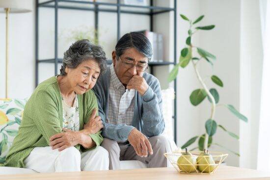 退職金2000万円を残してがん宣告…貯め込んだことを激しく後悔する63歳男性が語る“老後不安”の罠