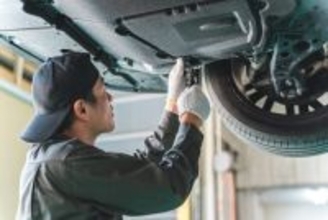 「ディーラー点検はなぜ高い？」元営業マンが暴露。車を売るだけでは赤字…“まだ使える部品”も交換するワケ