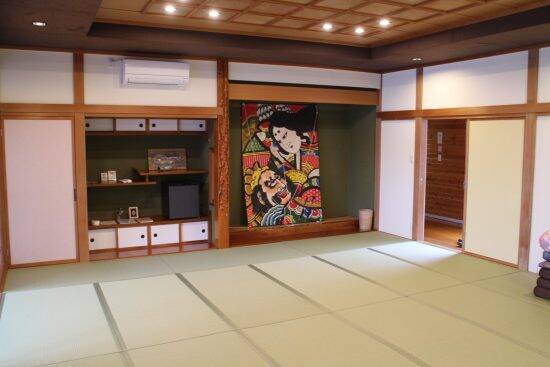 かつてのR-1王者が“温泉オーナー”に…「縁もゆかりもない」青森県で、「経営難の温泉施設」を再生するまで