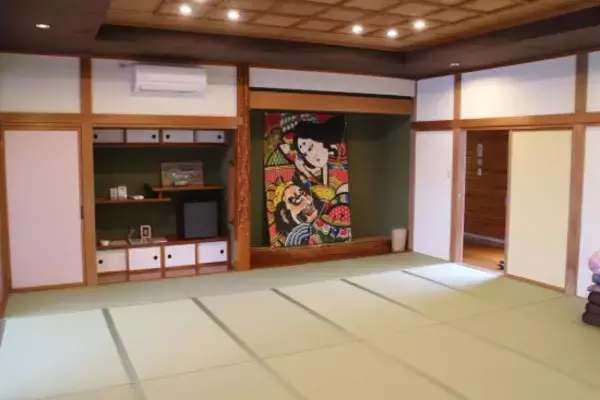 「かつてのR-1王者が“温泉オーナー”に…「縁もゆかりもない」青森県で、「経営難の温泉施設」を再生するまで」の画像