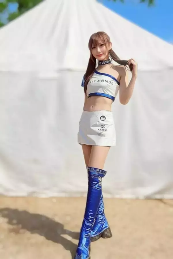 「40歳に見えない」と話題のレースクイーンが語った“年齢の呪縛”「ある時点から、求められていないのではないかと…」