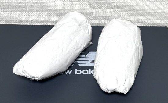 「濡れた靴に新聞紙」はもう古い。シューフィッターが実践する「爆速で乾燥させる方法」と梅雨メンテ術