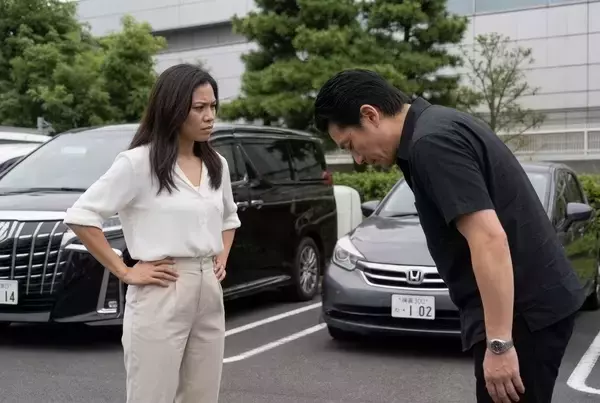 「「どんくさい運転しやがって！」あおり運転の男が怒号…車を蹴る暴挙に出た“ケンカ腰男”を一瞬で黙らせた意外な人物」の画像