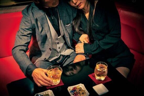 川﨑麻世がメディアの仕掛けるハニートラップを激白「最初からその女性が記者と繫がっていたとしか思えない」