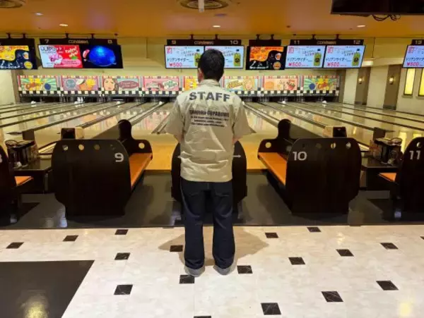 「新宿“唯一の”ボウリング場が閉店。指のない客、トイレに注射器…最後の支配人が見た歌舞伎町の変遷」の画像