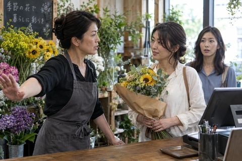 ママ友に“利用され続けた”30代女性。会計時に店員が言った「スッキリする一言」で縁を切ることができたワケ／ご近所付き合いはどれくらいの距離感が望まれているのか調べてみた