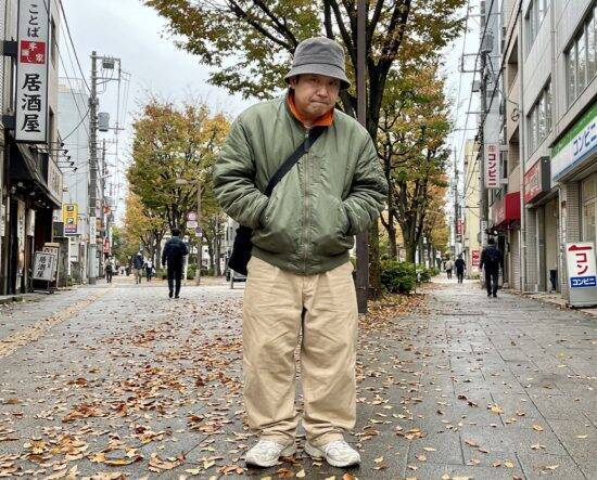 40・50代男性が実は「難易度高」なアウター3選。「学生時代と同じ感覚」で着ると痛々しく見えることも