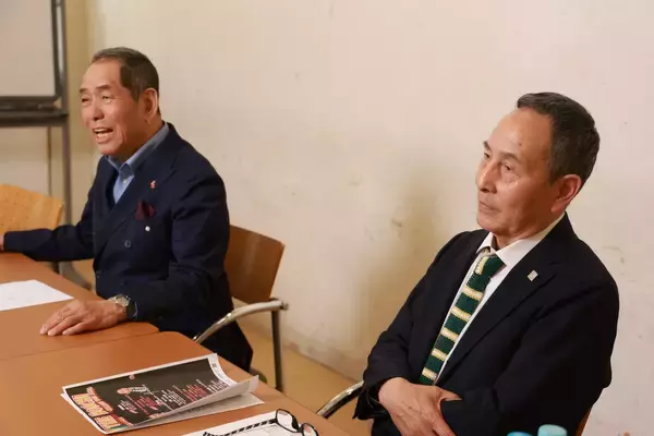 「「まだ終われへん」ザ・ぼんちが上方漫才大賞、再受賞。70代の二人が今なお“新しい挑戦”を続ける理由」の画像