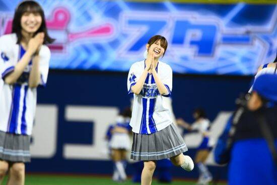 日向坂46・藤嶌果歩が見事なノーバン投球。推しに酔いしれた横浜の夜が大盛況で幕を閉じる！