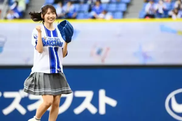 「日向坂46・藤嶌果歩が見事なノーバン投球。推しに酔いしれた横浜の夜が大盛況で幕を閉じる！」の画像