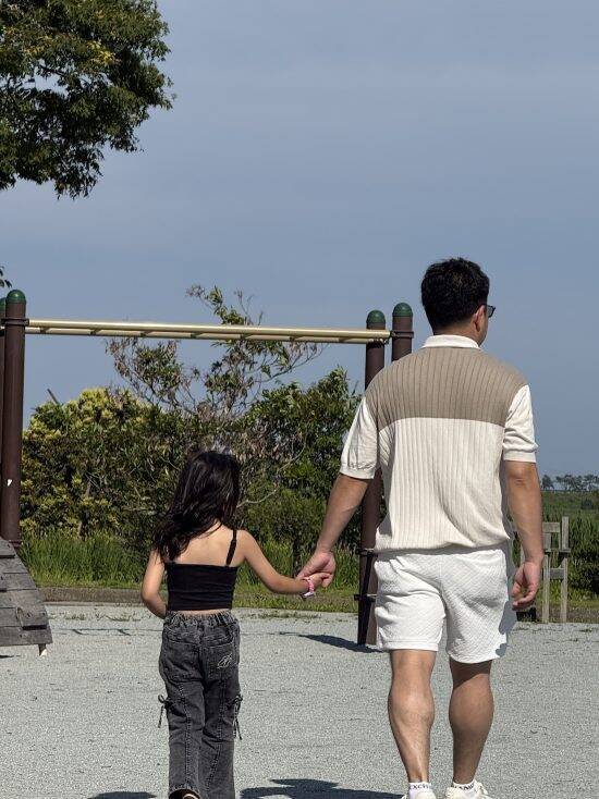 「妻は26歳、夫は40歳」7人の子供がいるバツ3男性と結婚…過去は「ネガティブな要素じゃなかった」と話すワケ