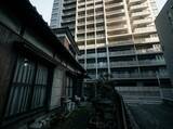 「マイホーム近くに「タワマンができた」家族の悲鳴。「上階住民からの視線が気になり」ノイローゼ状態に」の画像1
