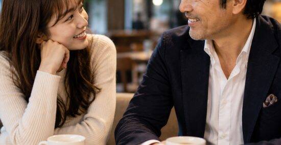 銀座ホステスが明かす「20代女性にモテる中年男性」に共通している4つの特徴