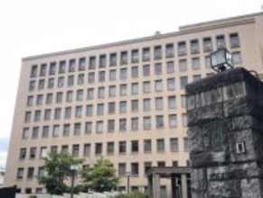 大阪王将「ナメクジ大量発生」SNS投稿事件。世間を賑わせた告発者が“実刑判決”となったワケ――話題のニュース傑作選