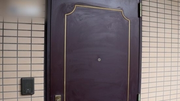 女の人の声で「おい！」、謎の水漏れ→広がった水の形が…特殊清掃作業員が“孤独死”の現場で体験した怪奇現象