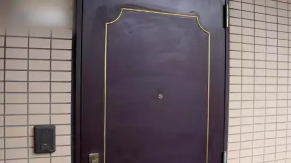 女の人の声で「おい！」、謎の水漏れ→広がった水の形が…特殊清掃作業員が“孤独死”の現場で体験した怪奇現象