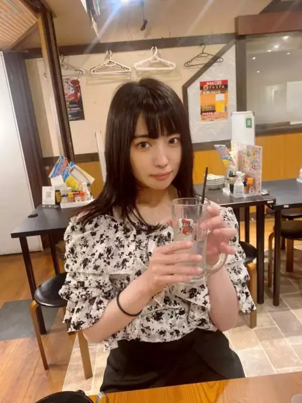 200万円の奨学金を返し続ける「元アイドル」のリアル。芸能界を辞めて一般企業に就職した“やむを得ない”事情