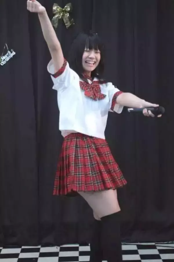 「200万円の奨学金を返し続ける「元アイドル」のリアル。芸能界を辞めて一般企業に就職した“やむを得ない”事情」の画像