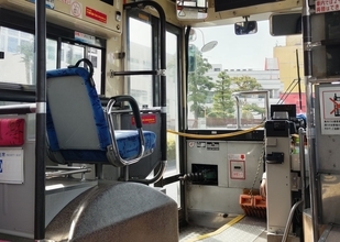 「急ブレーキをかけるな！」バス運転手に怒鳴る老人…注意した他の客に激昂するも“思わぬ返り討ち”に――大反響セレクション