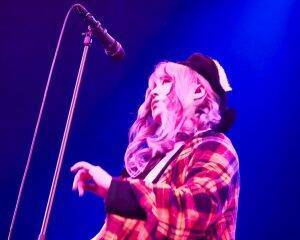 “衝撃のデビュー”から28年、IZAMの現在。ブレイク時は「1〜2時間しか寝られなかった」苦しかった“葛藤”も明かす