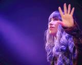 「“衝撃のデビュー”から28年、IZAMの現在。ブレイク時は「1〜2時間しか寝られなかった」苦しかった“葛藤”も明かす」の画像9