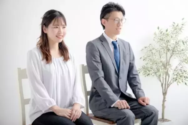 「結婚報告に実家へ帰省したら…彼女の顔を見て「固まった」父。予想外すぎた“二人の関係”にア然――仰天ニュース特報」の画像